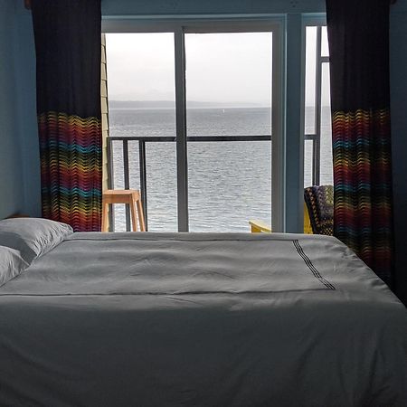 The Oceanfront Hotel Sointula Экстерьер фото