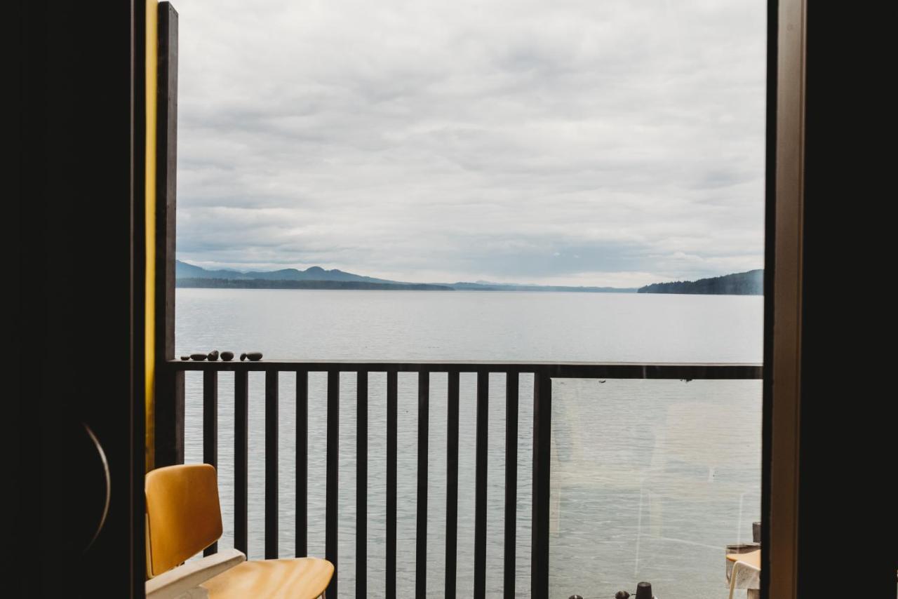 The Oceanfront Hotel Sointula Экстерьер фото